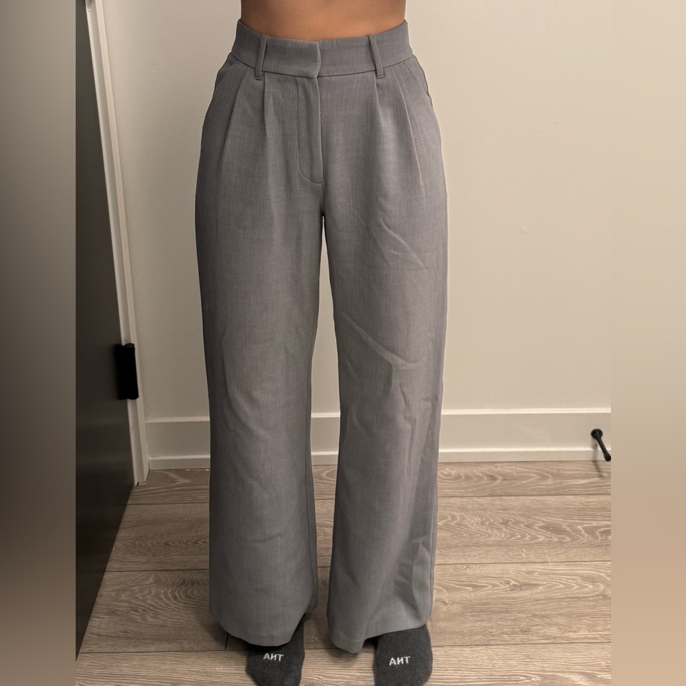 Abercrombie & Fitch Gray Pants Size XS Short